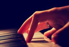 IM体育：官方：利雅得胜利迟到，对阵麦加统一将延迟至1点开球.